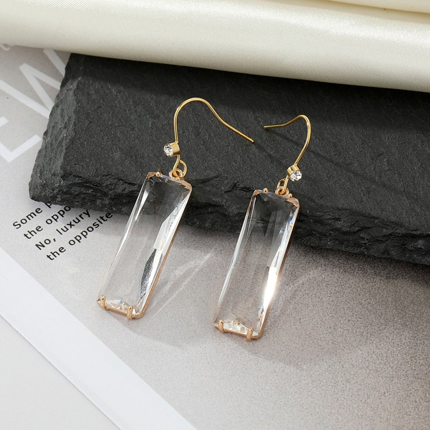 Oblong crystal earrings-Five colours