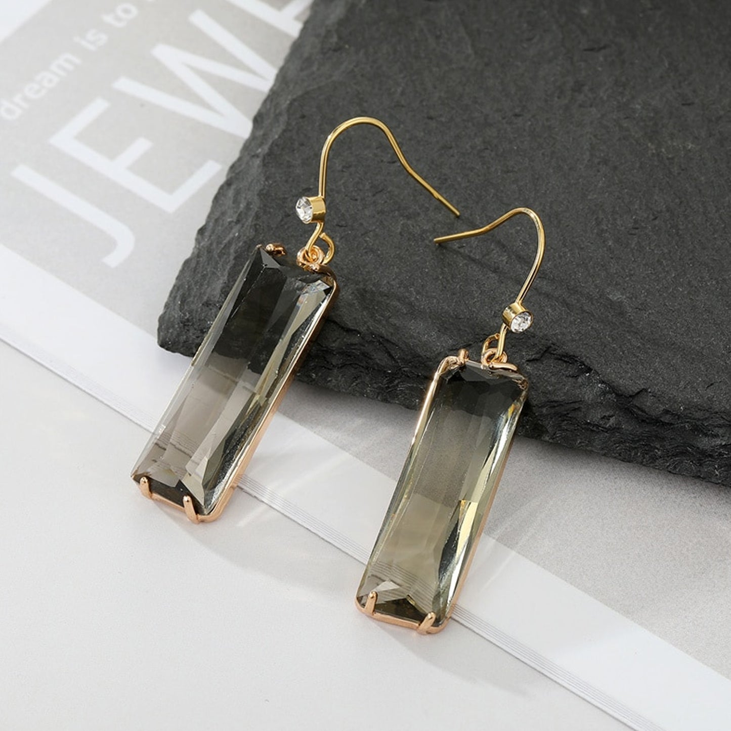 Oblong crystal earrings-Five colours
