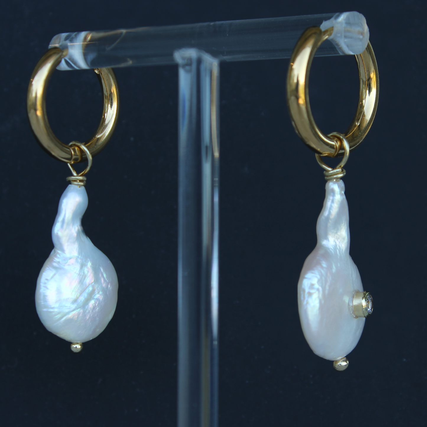 Baroque pearl with inset crystal